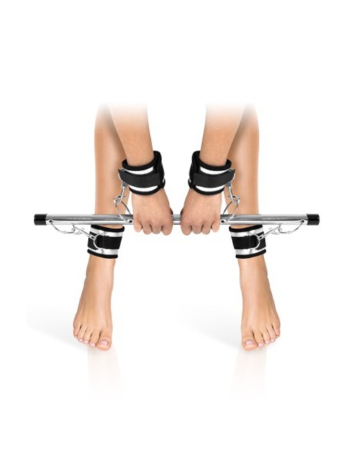 Barre de soumission avec 4 menottes Fetish Tentation - CC570412 Barre de soumission avec 4 menottes Fetish Tentation - CC570412
